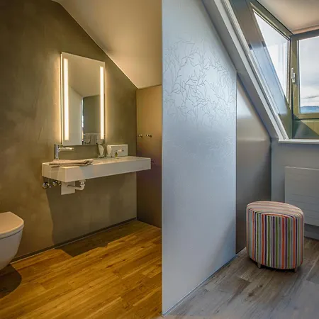 Du Theatre, Boutique Hotell 3*