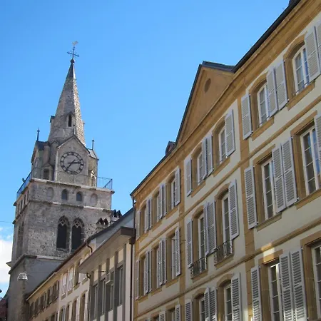 Du Théâtre, Boutique
