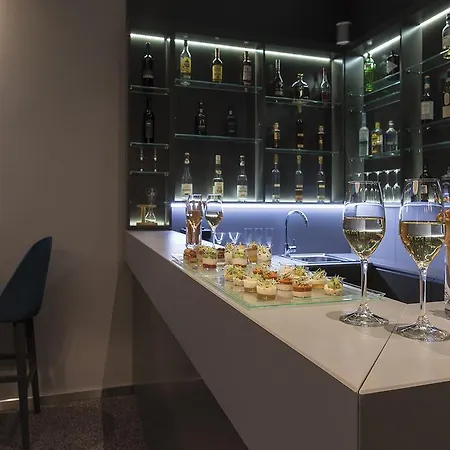 Du Theatre, Boutique 3*