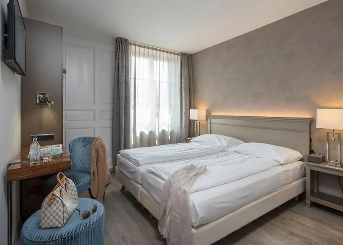 Hotel Du Theatre, Boutique 3*