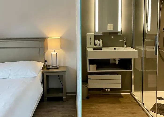 Du Theatre, Boutique 3*