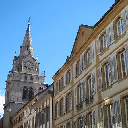 Du Theatre, Boutique