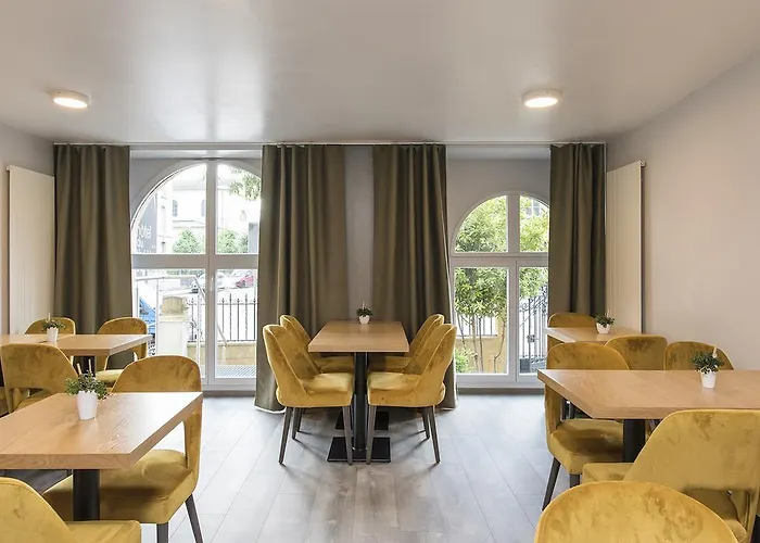 Du Theatre, Boutique 3*