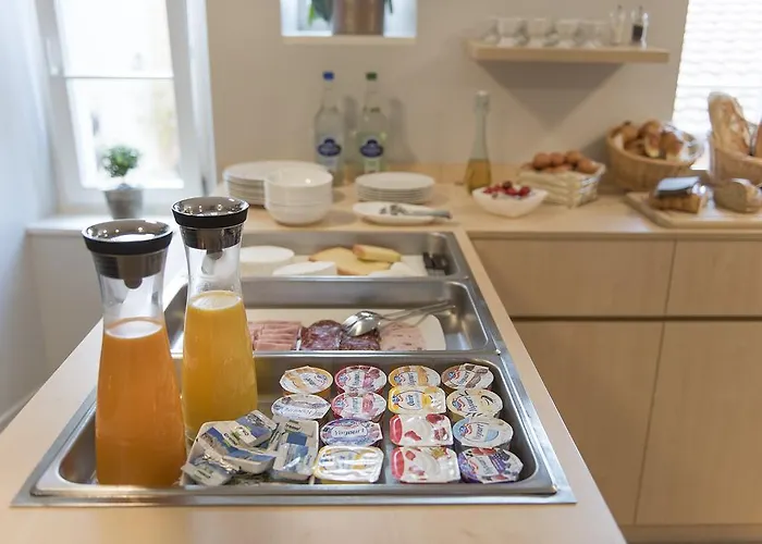 Hotel Du Theatre, Boutique